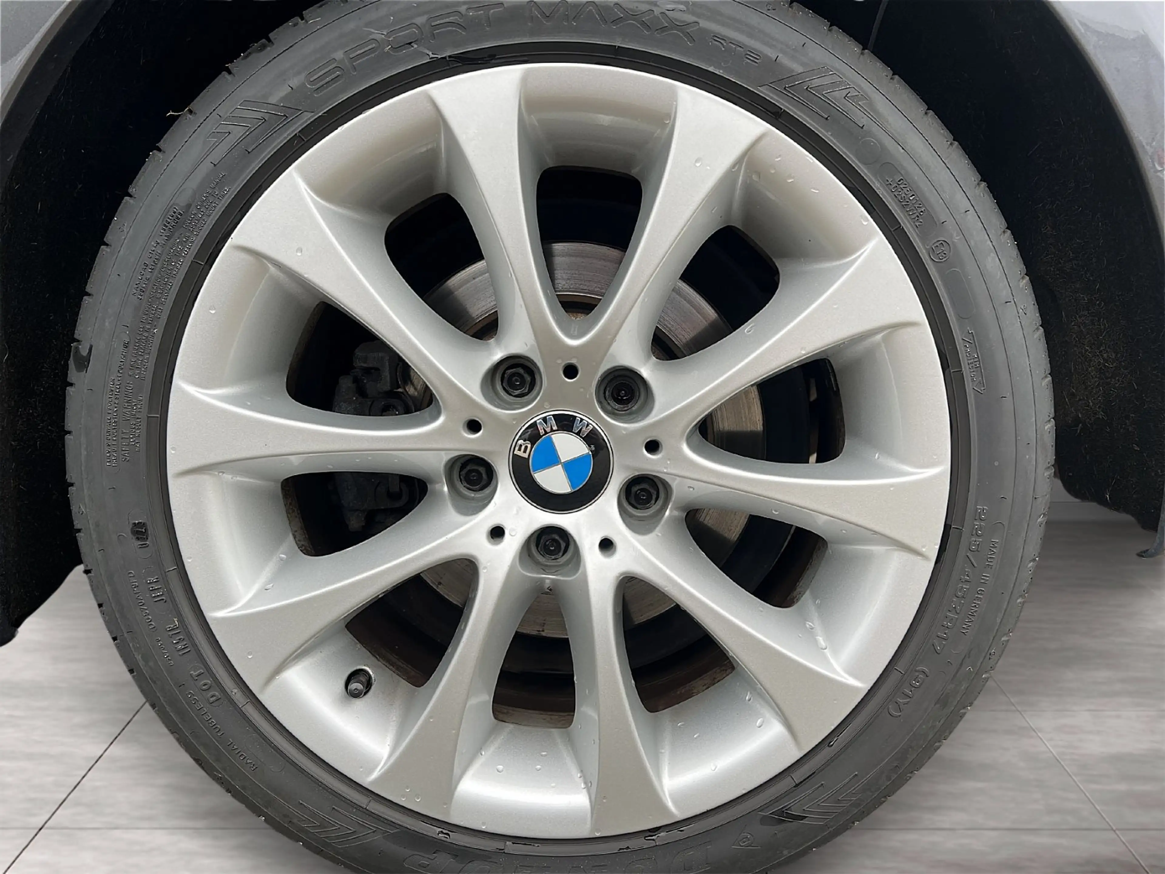 BMW 325 i xDrive — photo 6