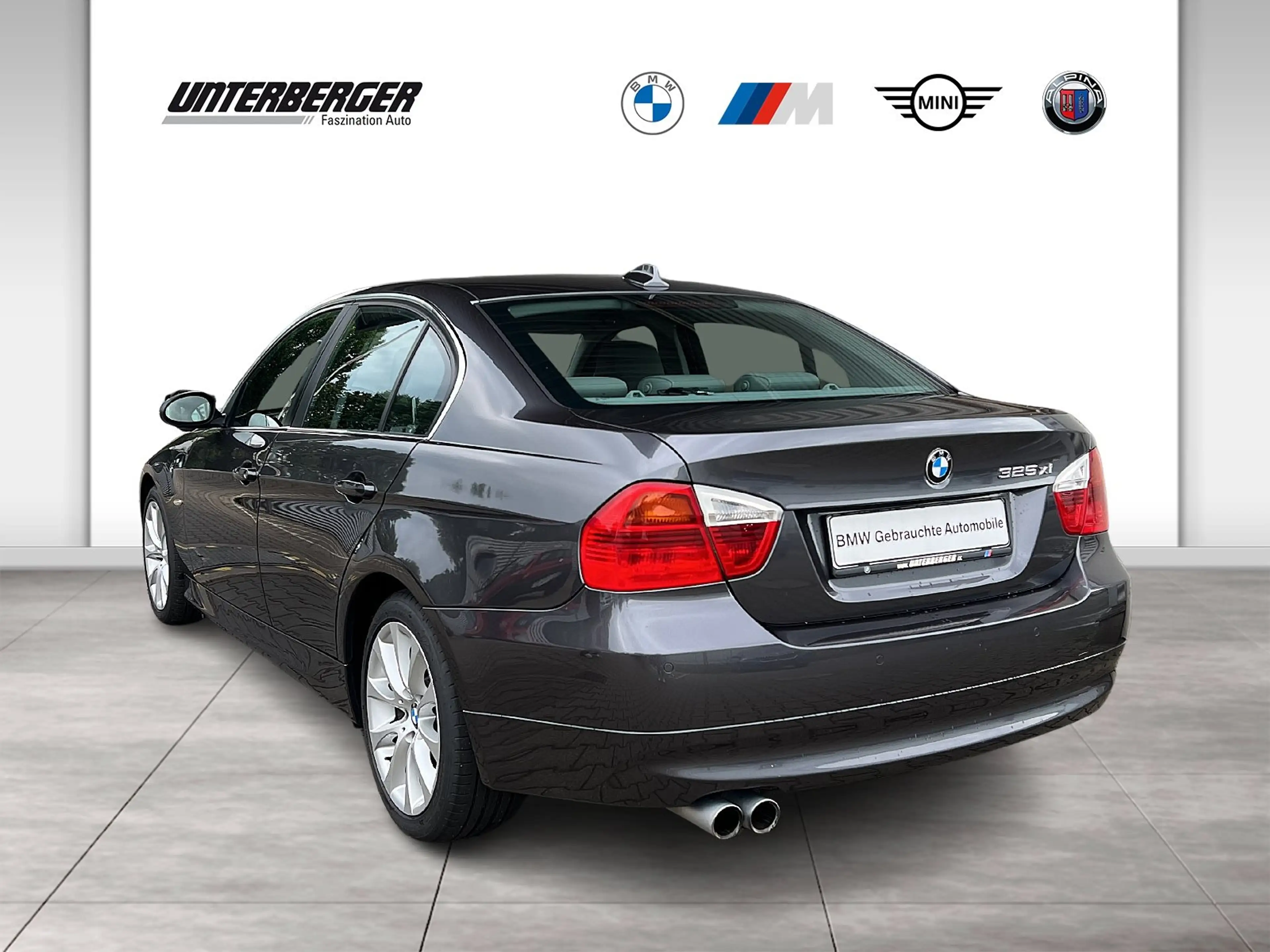 BMW 325 i xDrive — photo 4