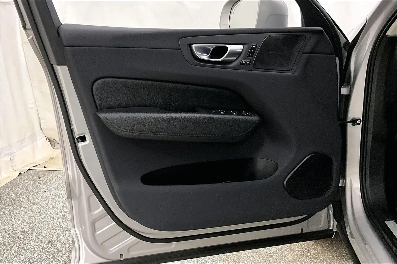 Volvo XC60 снимка Volvo XC60