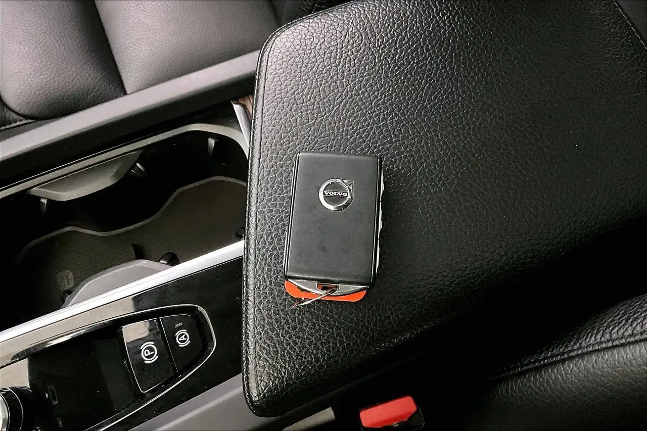 Volvo XC60 снимка Volvo XC60