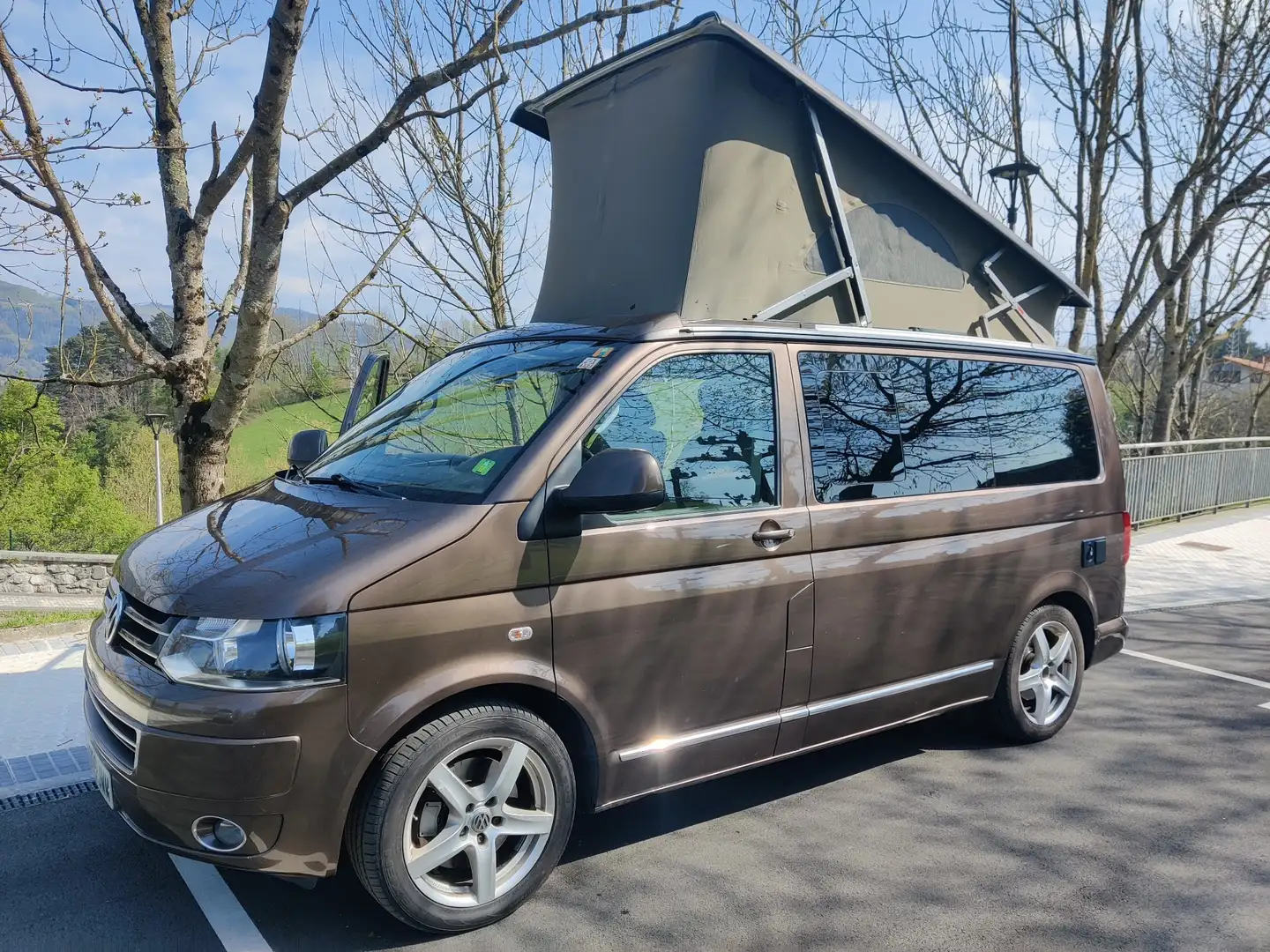 Volkswagen T5 California 2.0Bi-TDI BMT Comfortline Edition - 1