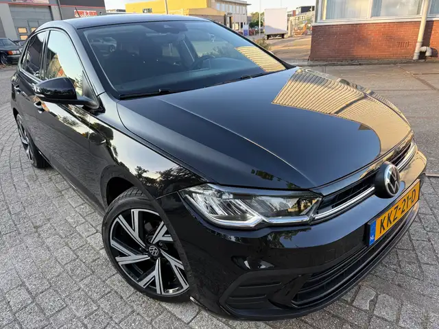 Volkswagen Polo view 3