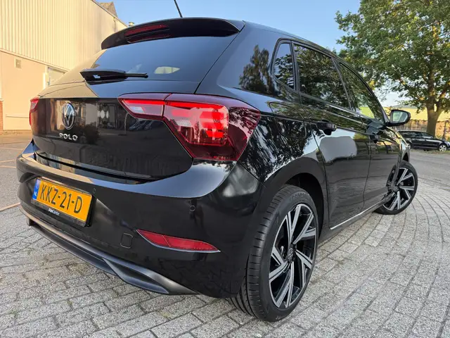 Volkswagen Polo view 6