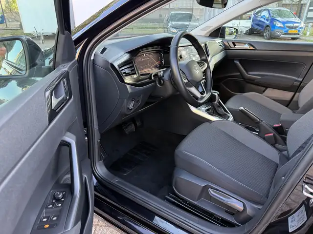 Volkswagen Polo view 13