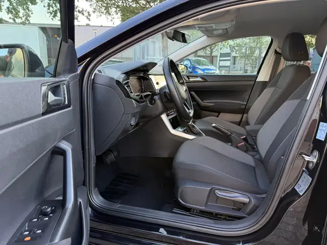 Volkswagen Polo view 12