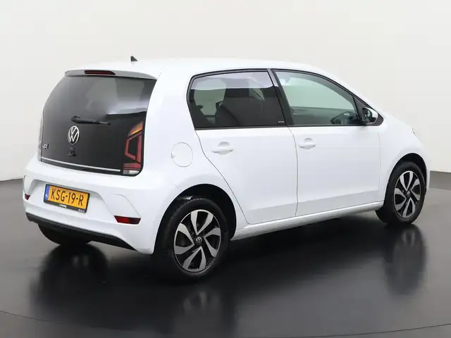 Volkswagen Up! view 4