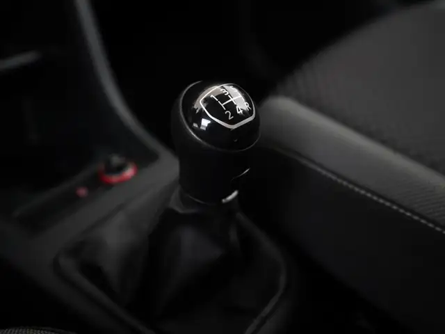 Volkswagen Up! view 10