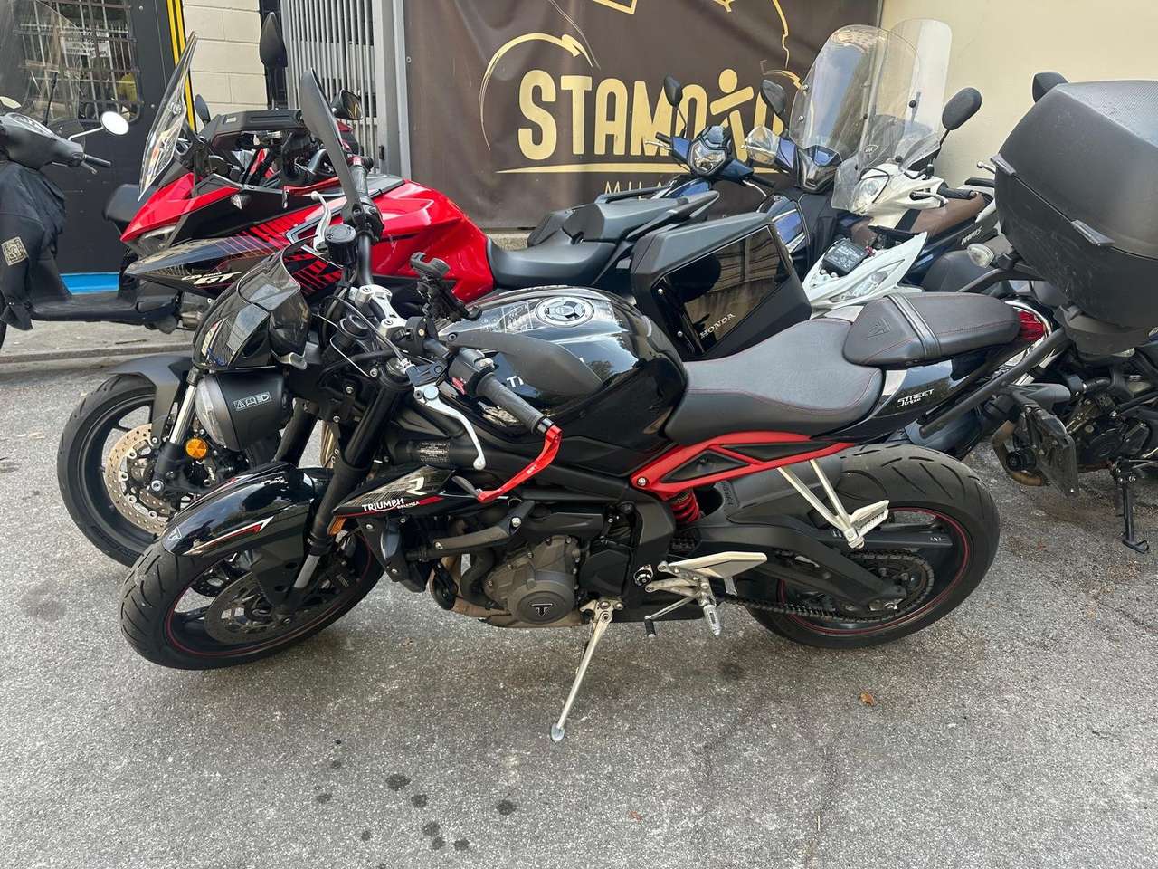 Triumph Street Triple R