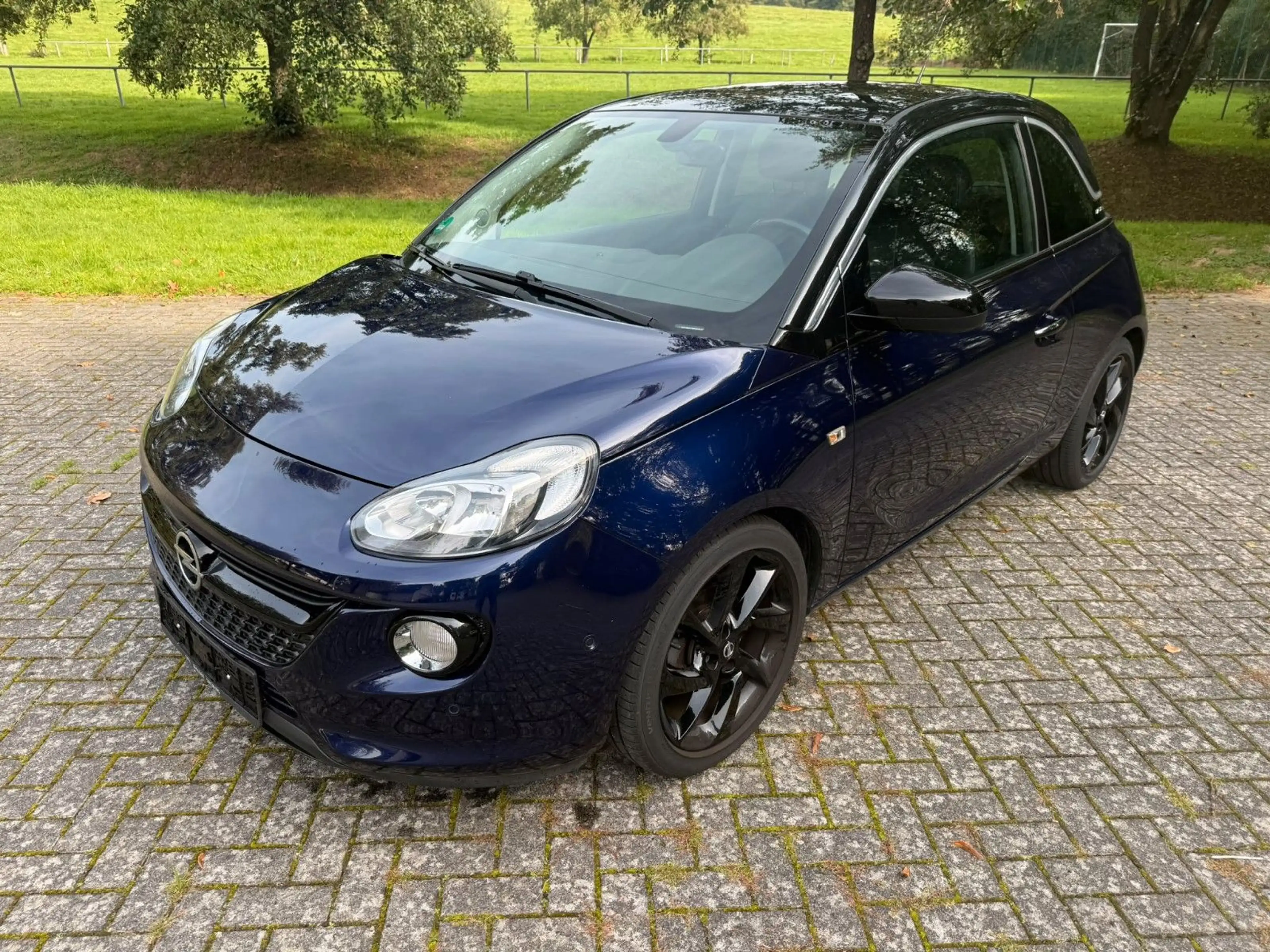 Opel Adam
