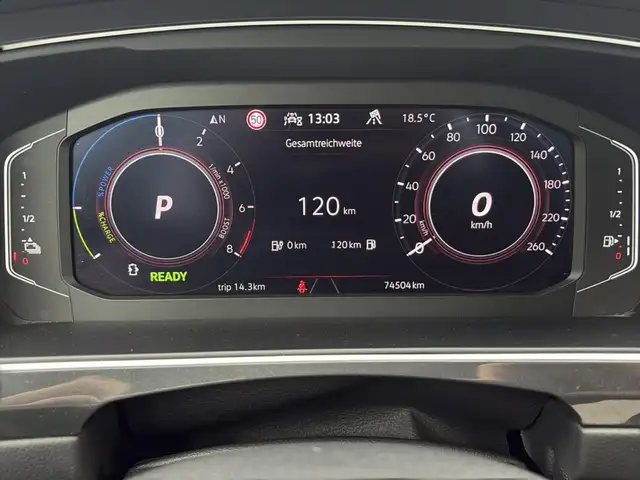 Volkswagen Tiguan view 23