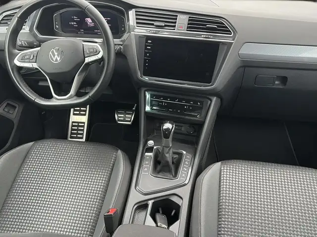 Volkswagen Tiguan view 18