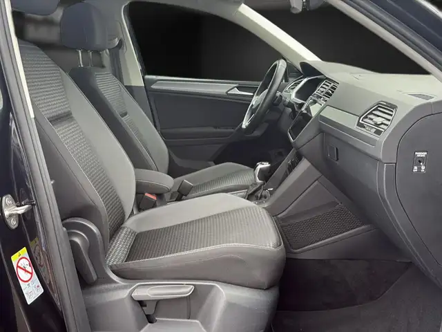 Volkswagen Tiguan view 14