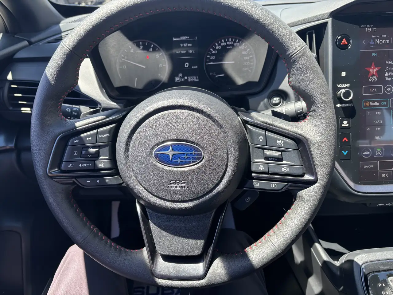 Subaru Impreza снимка Subaru Impreza