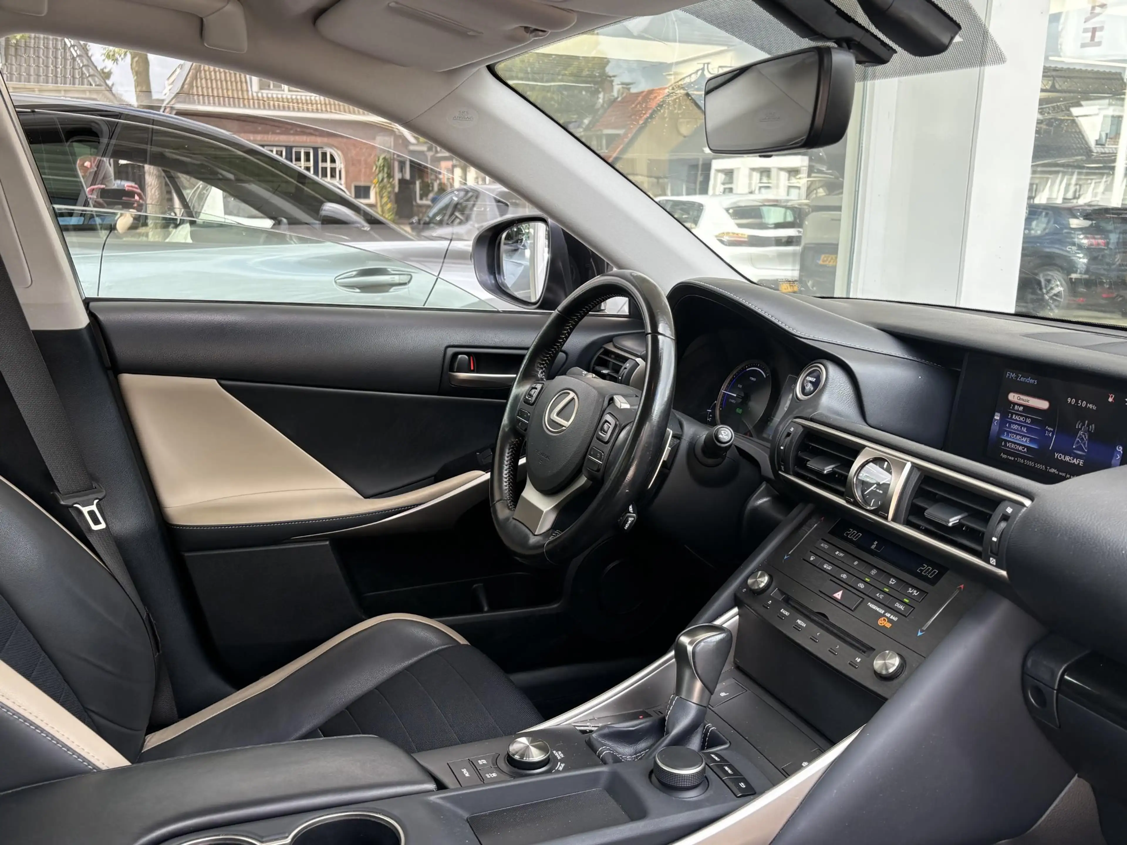 Lexus IS 300 300h Hybrid Sport Edition | Dealeronderhouden | Ac — photo 10