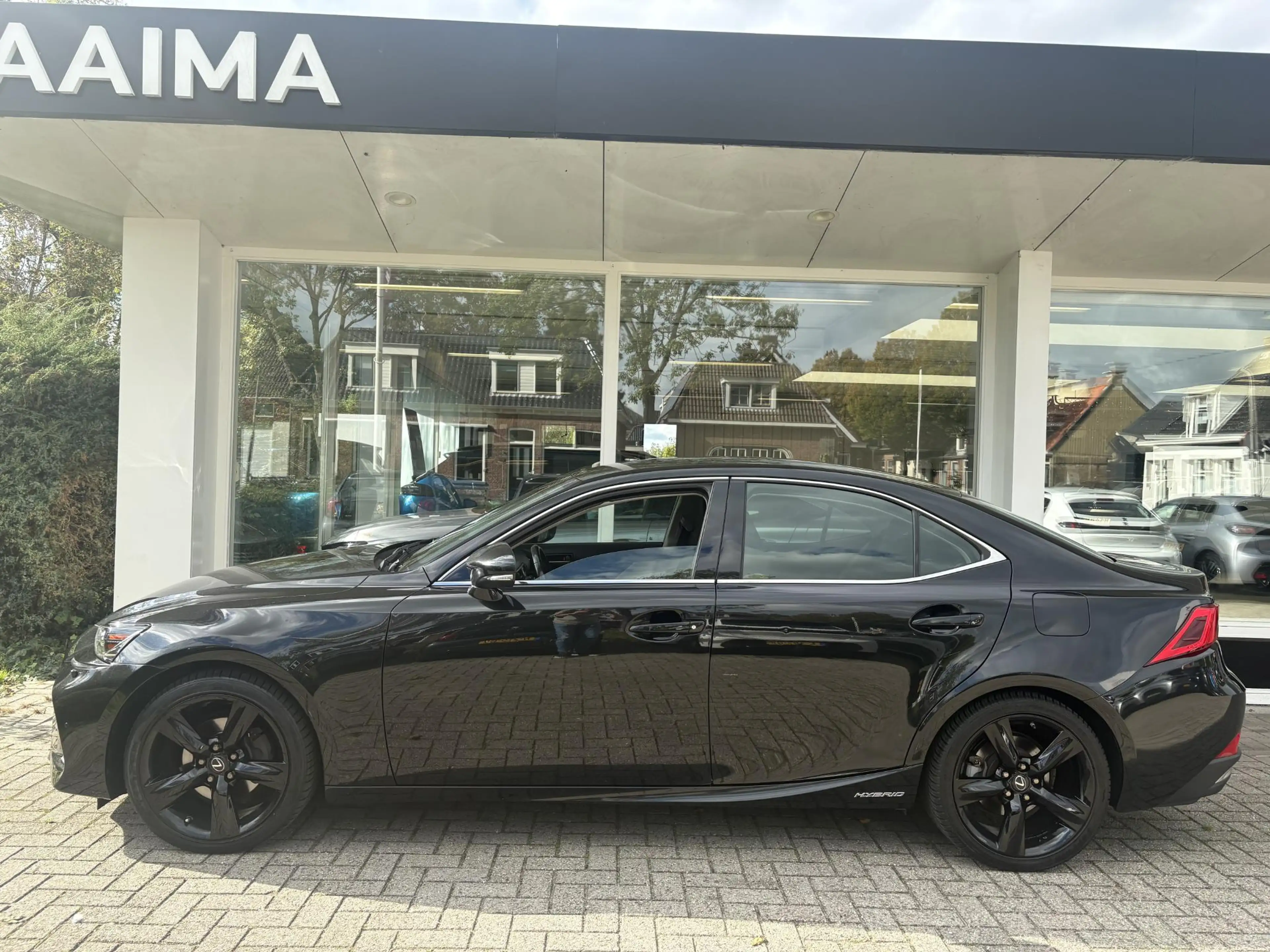 Lexus IS 300 300h Hybrid Sport Edition | Dealeronderhouden | Ac — photo 3