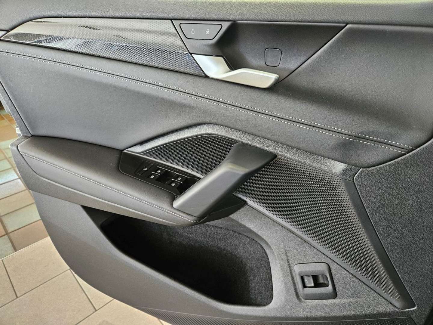 Volkswagen T-CROSS ETSI Life - - Joinsteer - #4