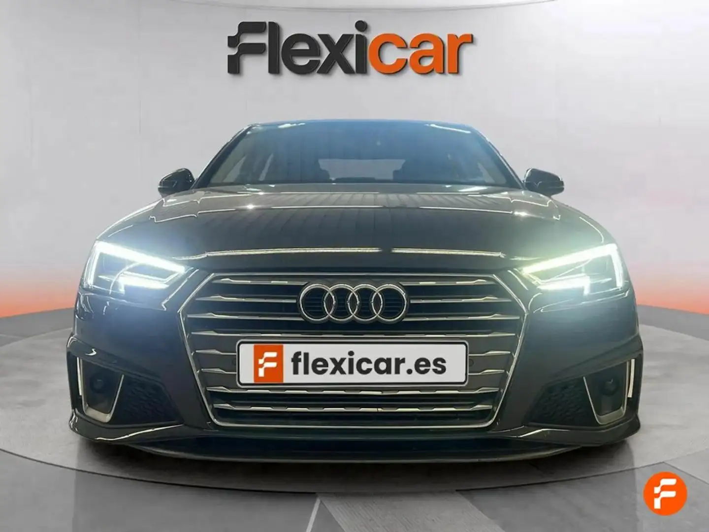 Audi A4 S line 35 TFSI 110kW (150CV) Žlutá - 2