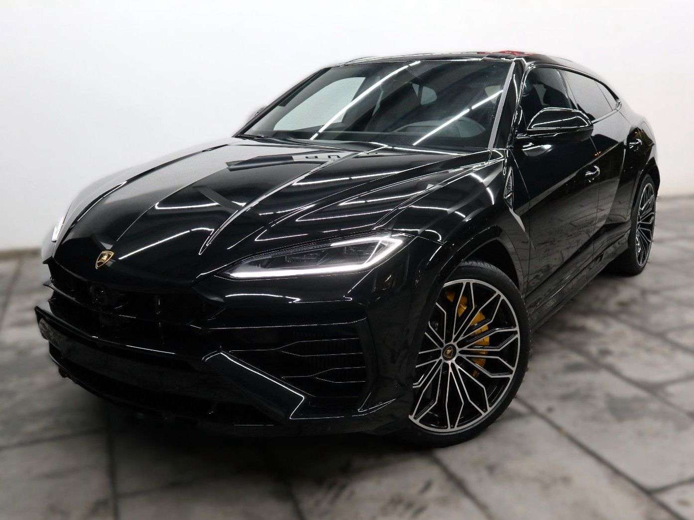 Second hand Lamborghini Urus 4.0
