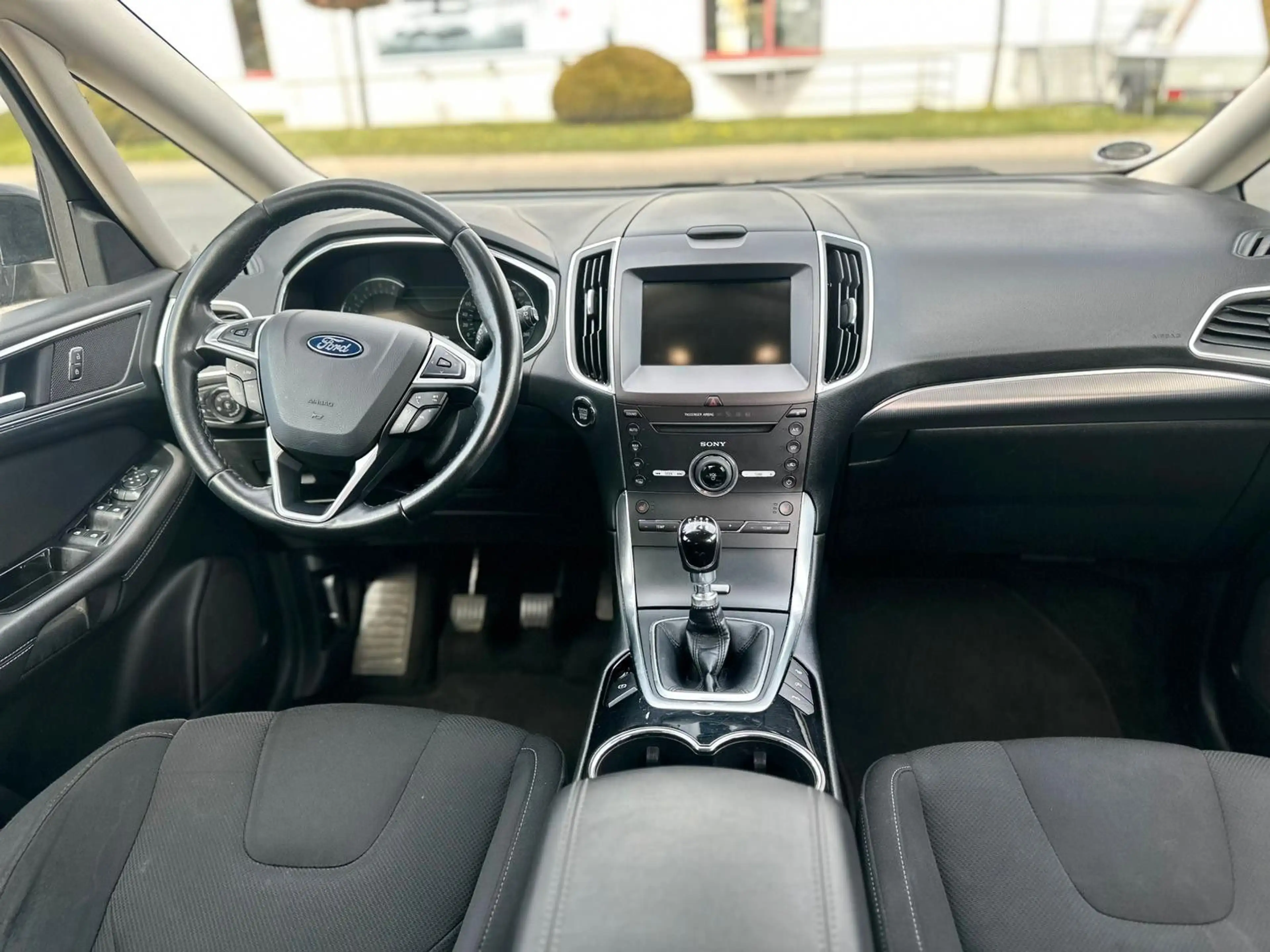 Ford S-Max S-MAX Titanium AWD 7 Sitzer Sport — photo 8