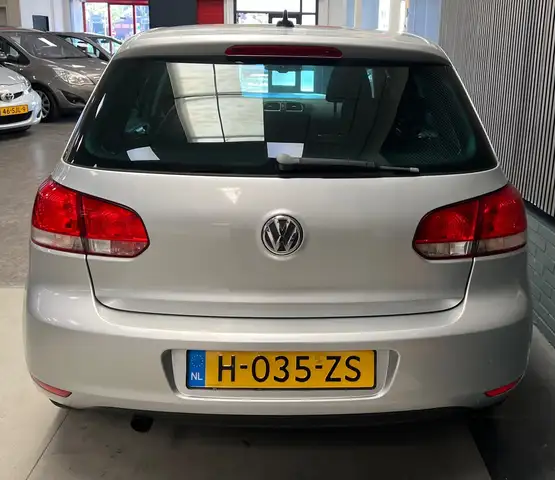 Volkswagen Golf view 8