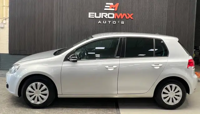 Volkswagen Golf view 6