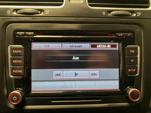 Volkswagen Golf view 17
