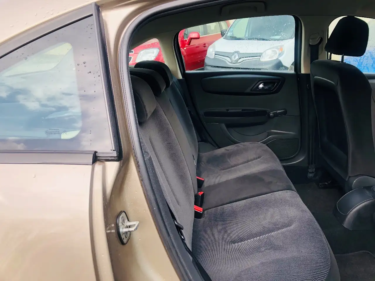 Citroen C4 Berline — photo 5