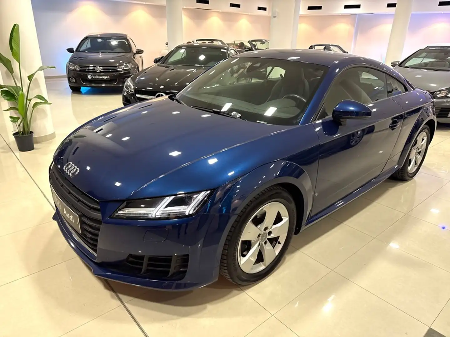 Audi TT Coupé 2.0 TDI 184CV ultra Синій - 2