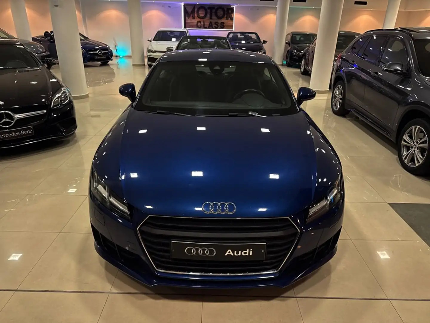 Audi TT Coupé 2.0 TDI 184CV ultra Синій - 1