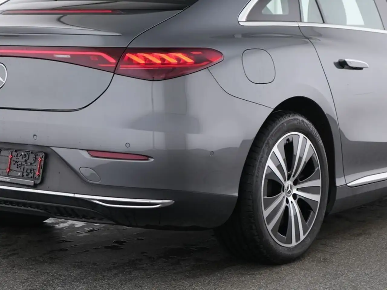Mercedes-Benz EQE 300 ELEC-ART-PREMIUM PANO 10°HAL WINTER 360° 5