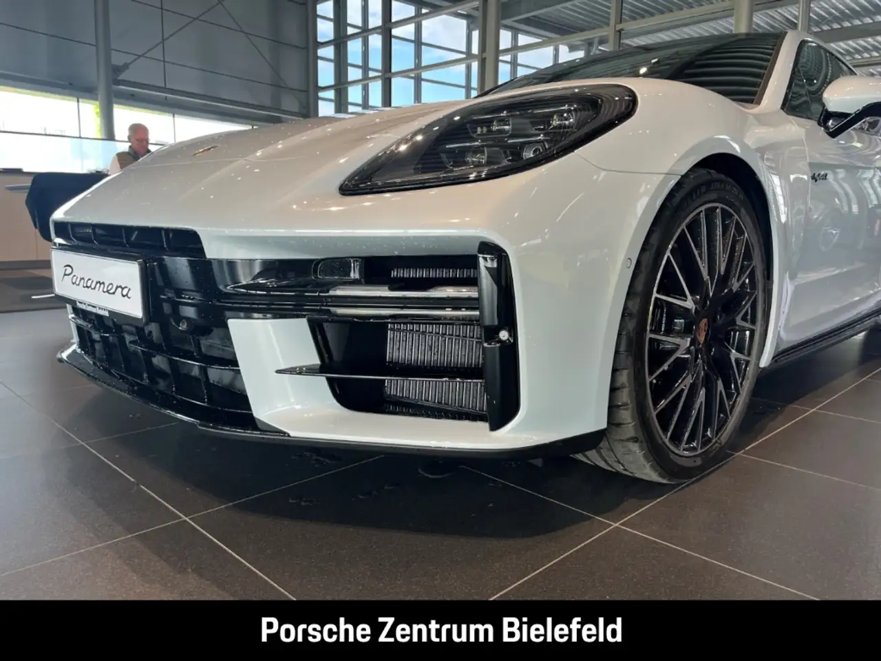 Porsche Panamera 4 E-Hybrid Head-Up Soft-Close BOSE 14