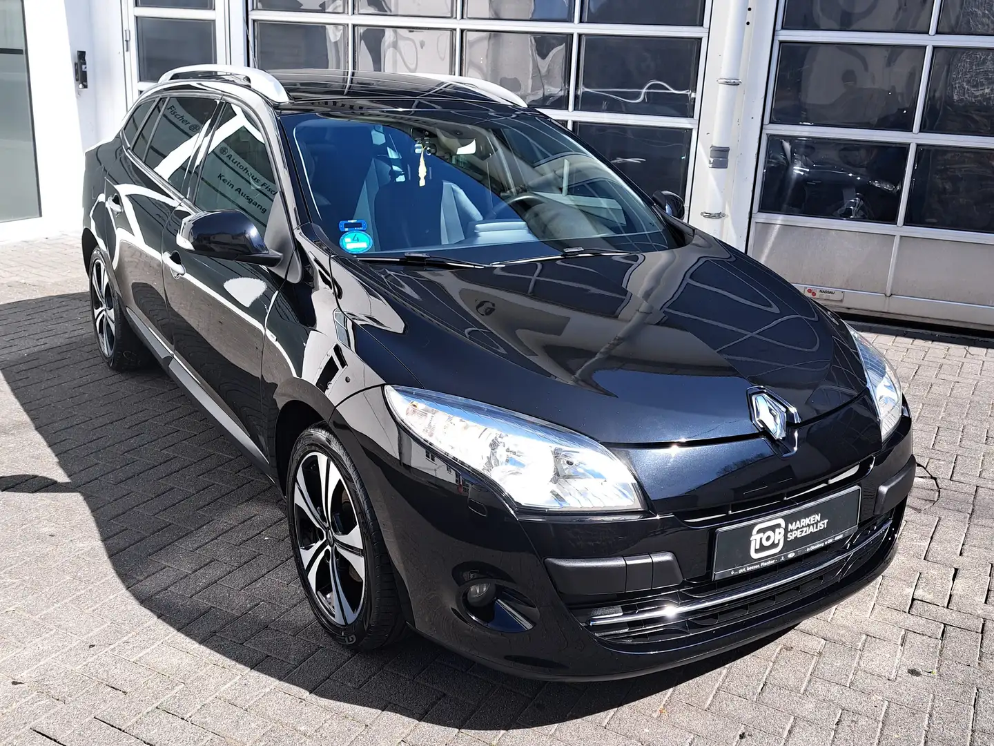 Renault Megane Megane Grandtour TCe 130 Bose Edition Чорний - 1
