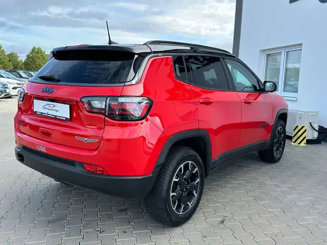 Jeep Compass view 6
