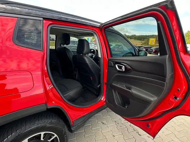 Jeep Compass view 15