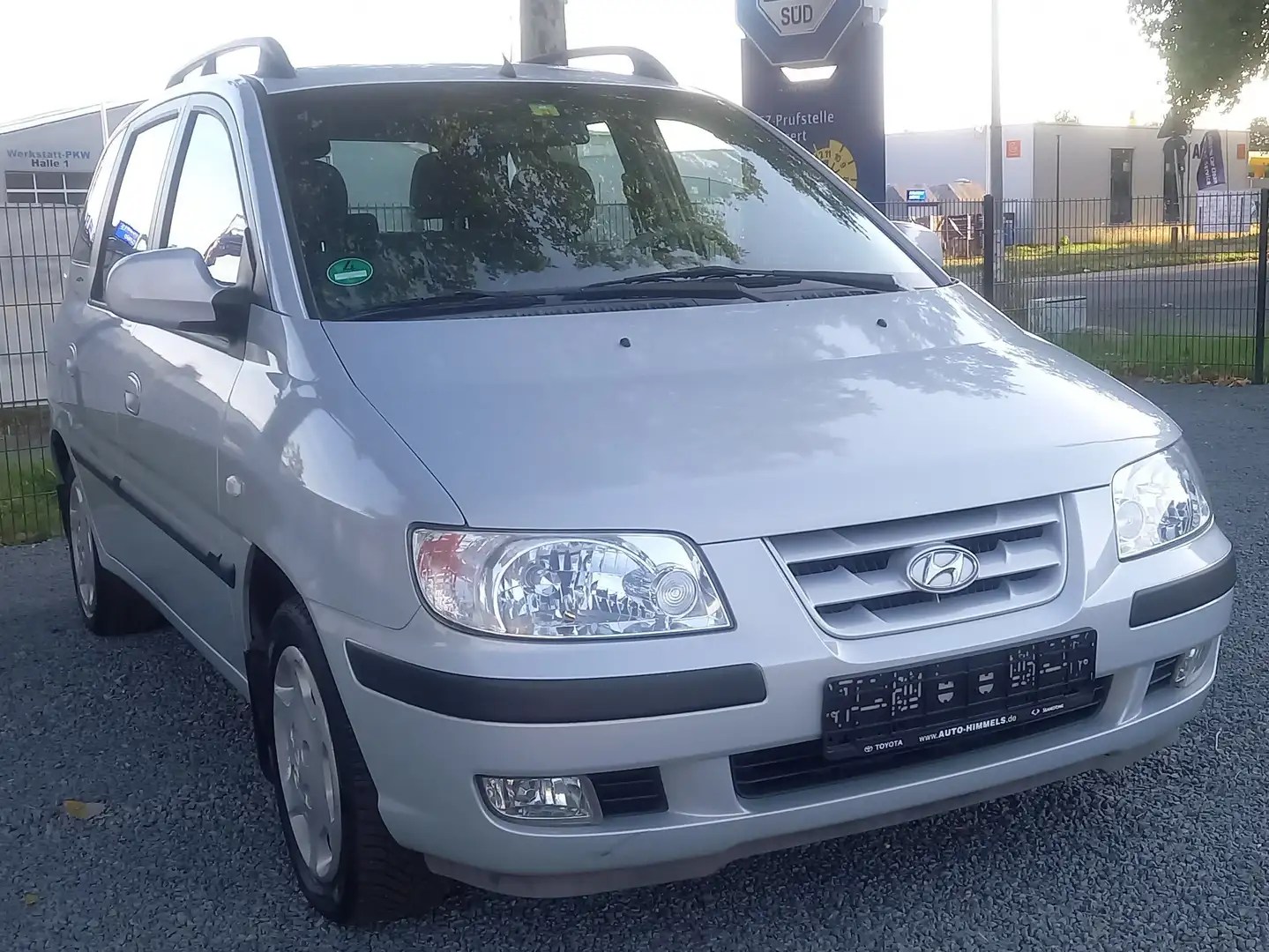 Hyundai Matrix Matrix 1.8 Automatik Silber - 2