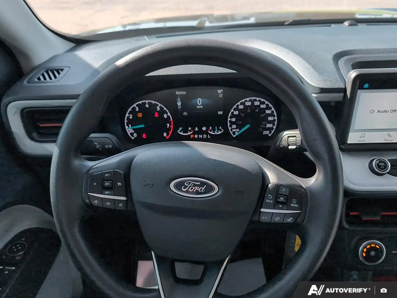 Ford Maverick снимка Ford Maverick
