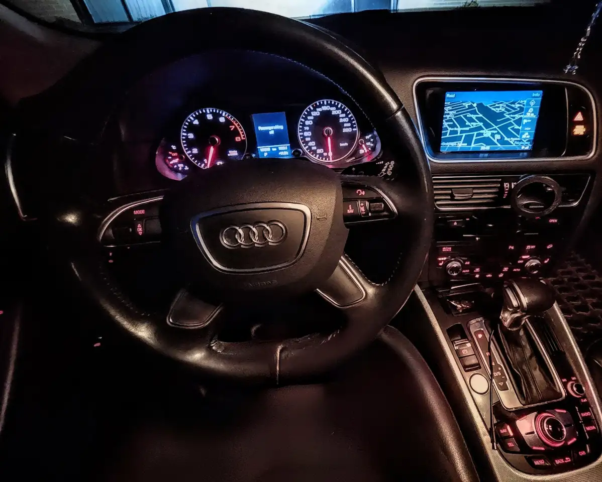 Audi Q5 снимка Audi Q5