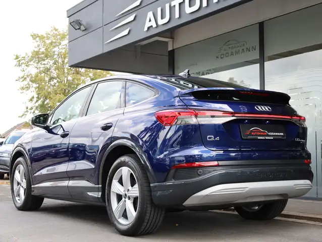 Audi Q4 E-Tron view 8