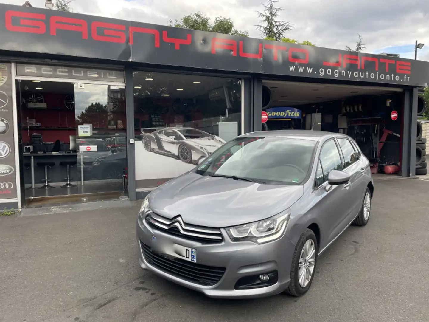 Citroen C4 PURETECH 110CH MILLENIUM Gris - 1