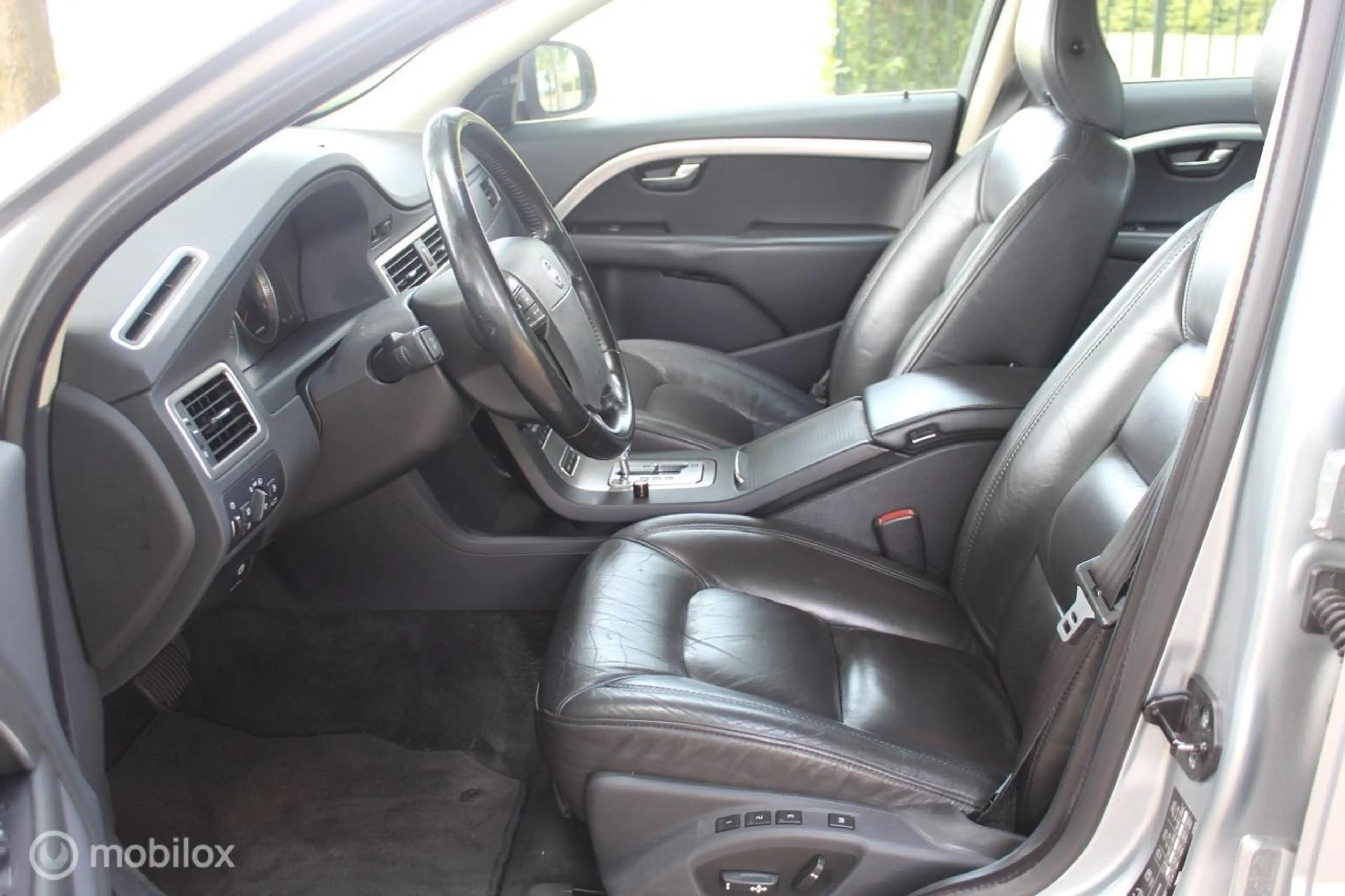 Volvo S80 3.0 T6 AWD Summum — photo 22