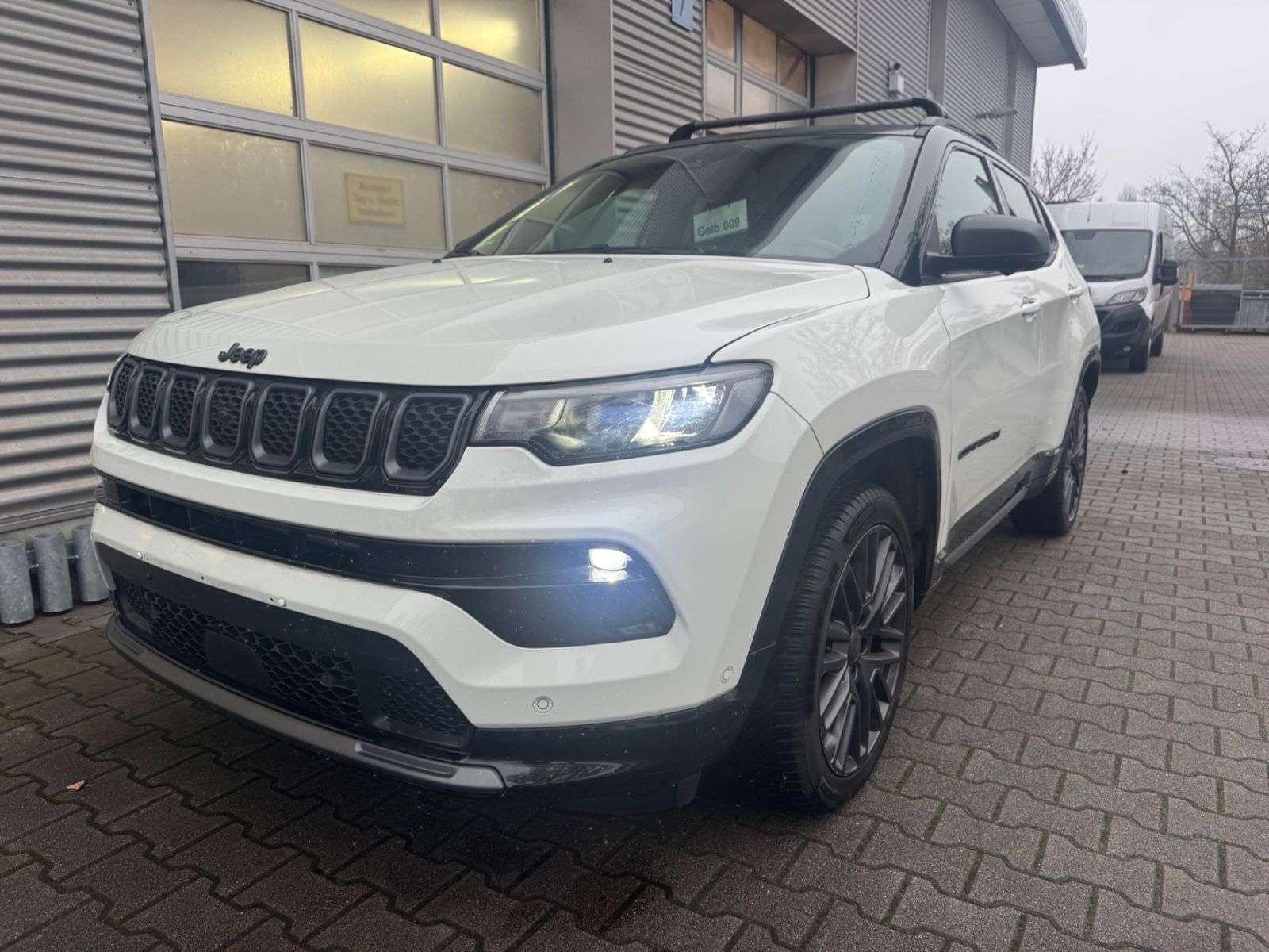 Second hand Jeep Compass 1.3