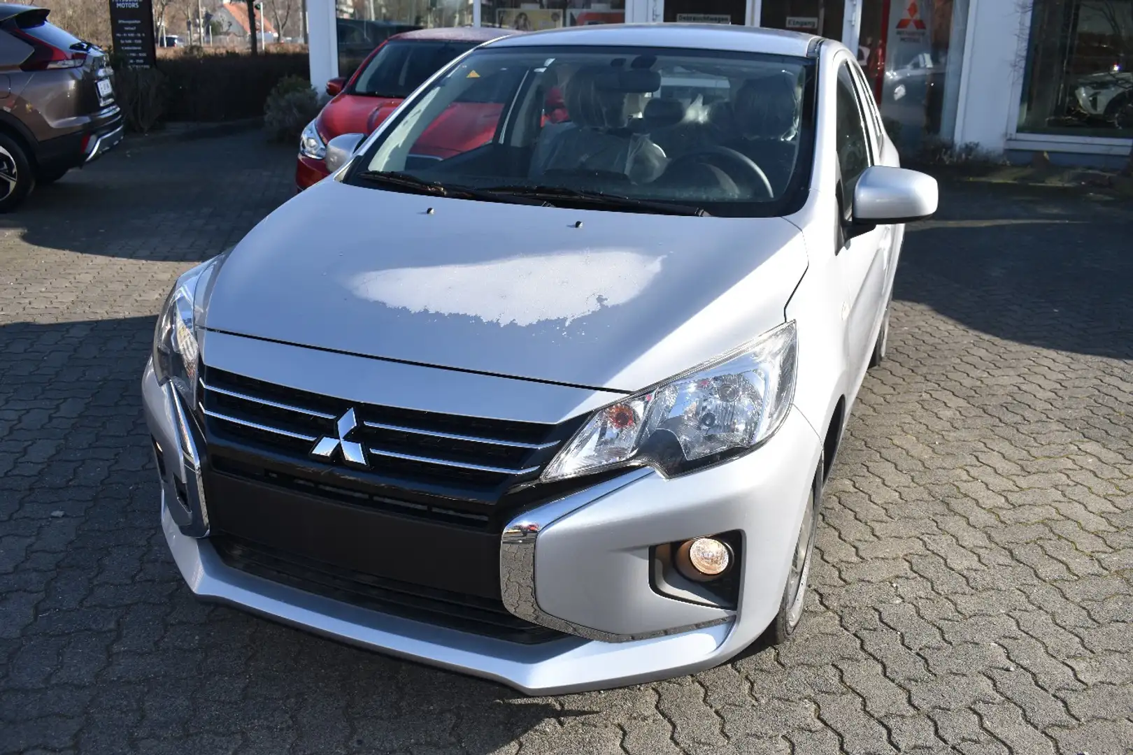 Mitsubishi Space Star Select 1.2 MIVEC 5-Gang Silber - 1