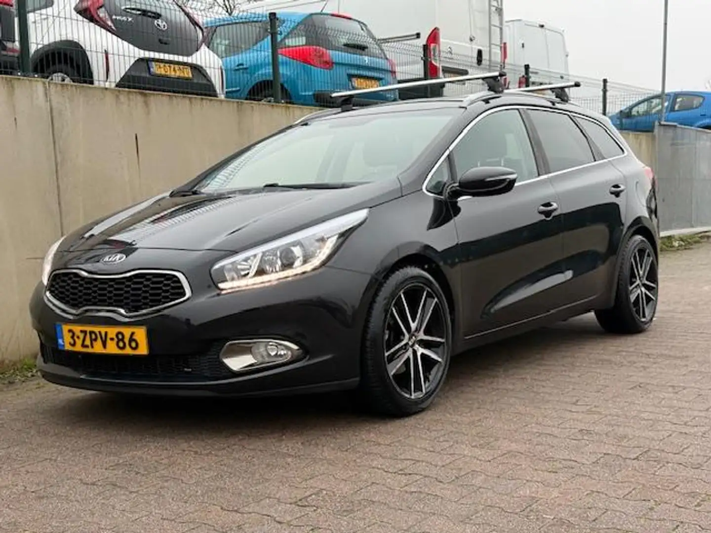 Kia Ceed SW / cee'd SW Sportswagon 1.6 GDI BusinessLine/NAVI/CLIMA/CRUISE Noir - 2