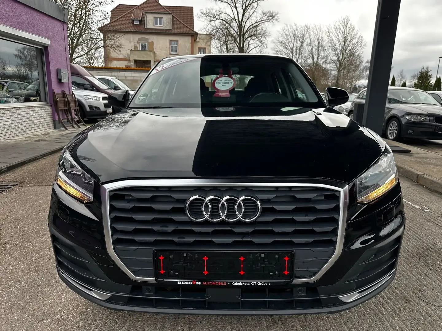 Audi Q2 basis ultra "Navi"HU/AU+Service Neu" Noir - 2