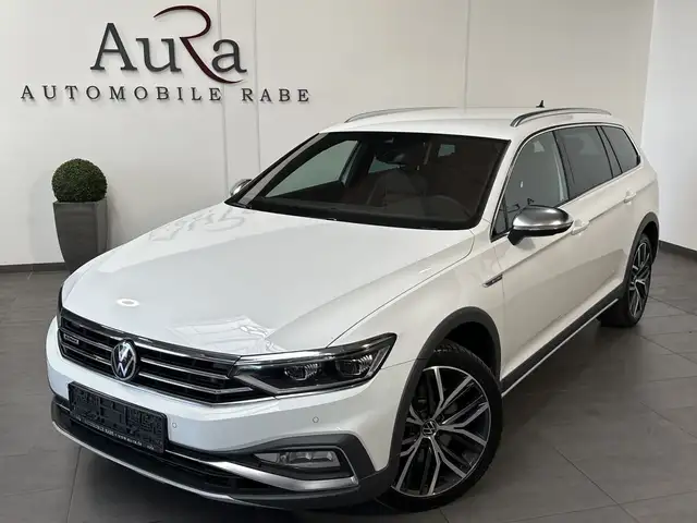 Volkswagen Passat Alltrack 2.0 TSI 4M NAV+LED+AHK+VCOCK+360