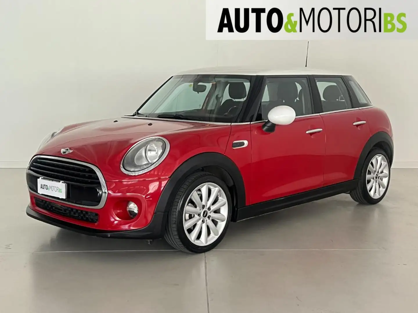 MINI Cooper D 1.5 Cooper D Business 5 porte Rosso - 1