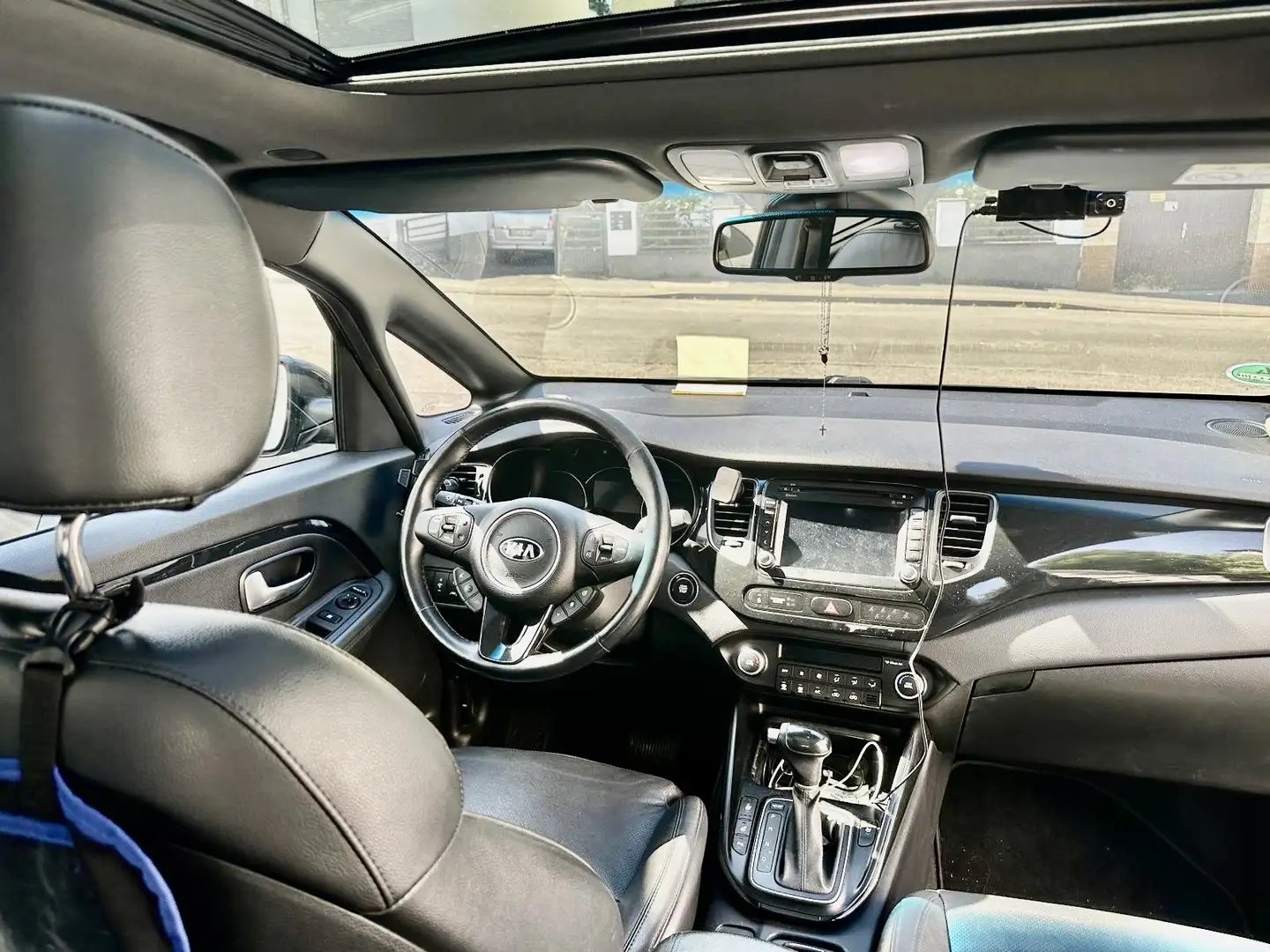 Kia Carens Spirit Černá - 1