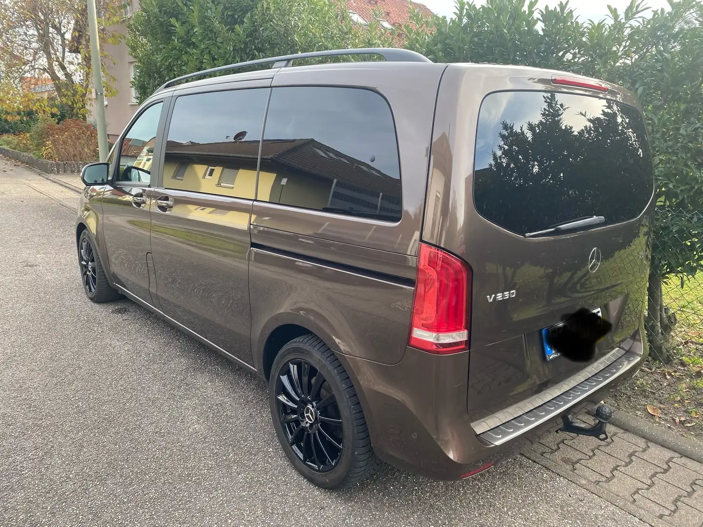 Mercedes-Benz V 250 V 250 (BlueTEC) d kompakt 7G-TRONIC Avantgarde Brun - 2