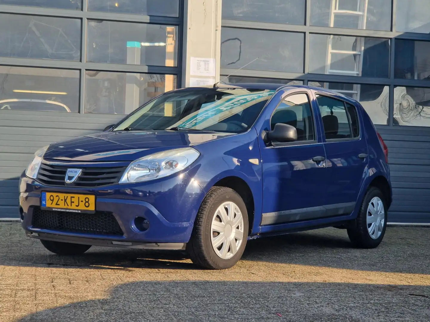 Dacia Sandero 1.2 Ambiance 1ste eigenaar Blau - 2