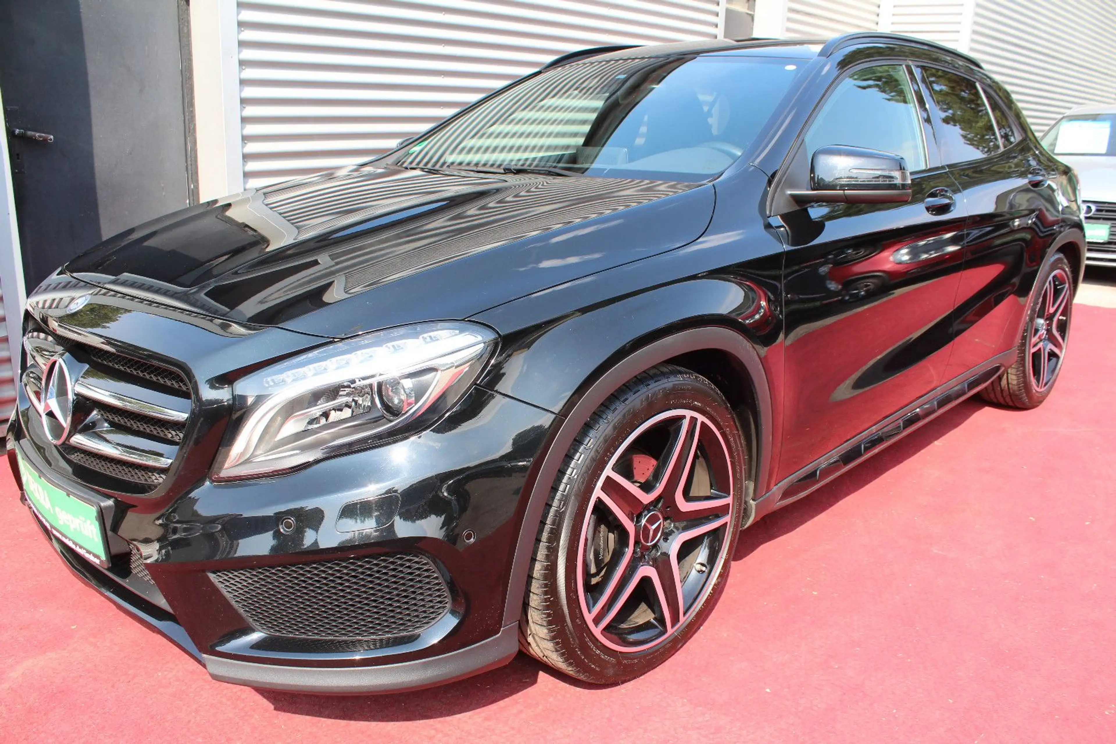 Mercedes-Benz GLA 200 AMG-STYLING NIGHT AHK PDC NAVI 19.ZOLL — photo 15
